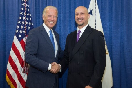 Infinera’s Fred Kish and Vice President Joe Biden at the Announcement of the Manufacturing Innovation Institute for Integrated Photonics Innovation Hub in Rochester, New York.